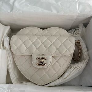 Chanel heart bag white NEW